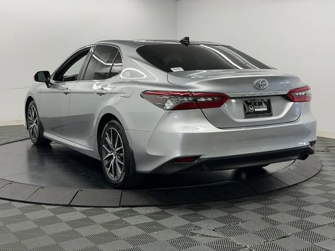 Used 2024 Toyota Camry XLE w/ Navigation Package FWD image 12
