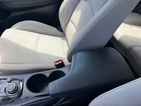 Used 2016 MAZDA MAZDA3 i Sport w/ Preferred Equipment Package image 21