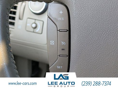 Used 2006 Cadillac DTS w/1SB image 19