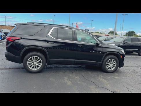 Certified 2023 Chevrolet Traverse LT FWD image 9