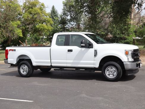 Used 2022 Ford F250 XL w/ Power Equipment Group AWD/4WD image 2