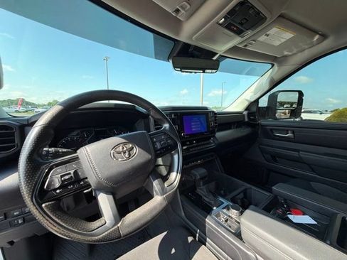 Used 2023 Toyota Tundra SR5 w/ SR5 Convenience Package AWD/4WD image 12
