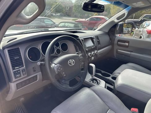 Used 2013 Toyota Sequoia Limited AWD/4WD image 17