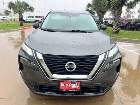 Used 2021 Nissan Rogue S FWD image 2