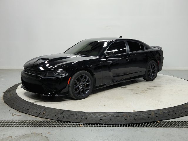 Used 2023 Dodge Charger R/T w/ Plus Group RWD image 3