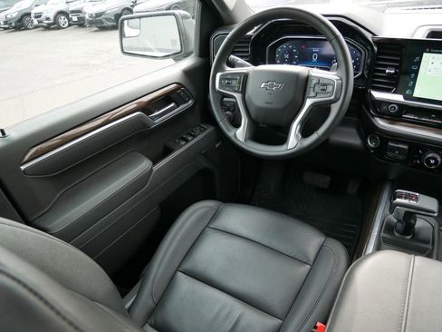 Used 2025 Chevrolet Silverado 1500 RST w/ Convenience Package II AWD/4WD image 18