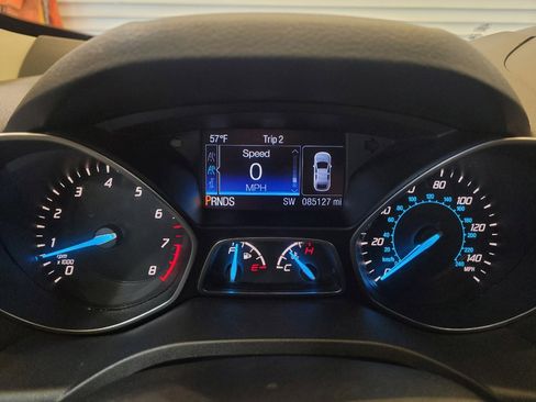 Used 2015 Ford Escape Titanium w/ Equipment Group 301A FWD image 23