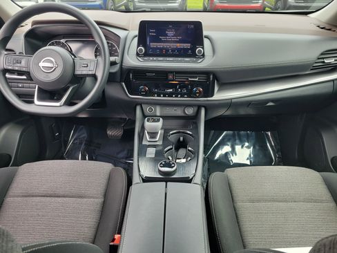 Certified 2023 Nissan Rogue SV AWD/4WD image 9