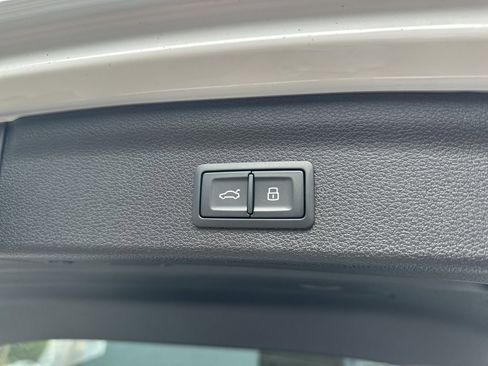 New 2025 Audi Q3 2.0T Premium image 33