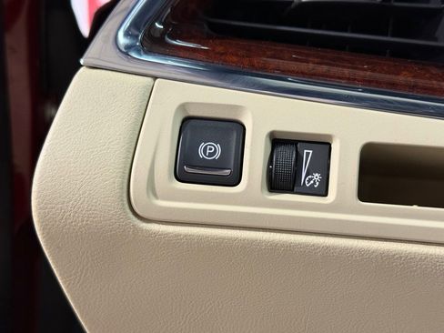 Used 2018 Cadillac XT5 Luxury w/ Driver Awareness Package image 27