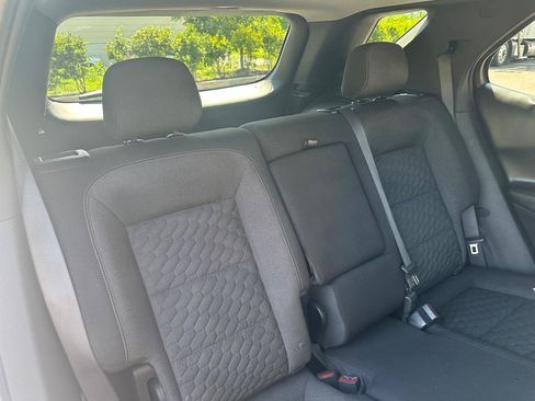 Used 2021 Chevrolet Equinox LT AWD/4WD image 19
