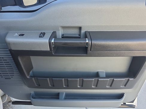 Used 2015 Ford F250 XLT image 21