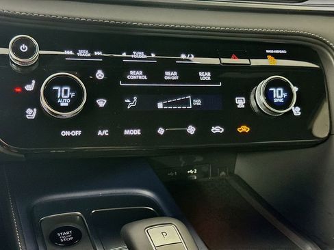 Used 2026 INFINITI QX60 Sport w/ Dark Cargo Package image 18