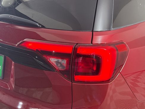 Used 2019 GMC Acadia SLT w/ Black Edition image 34