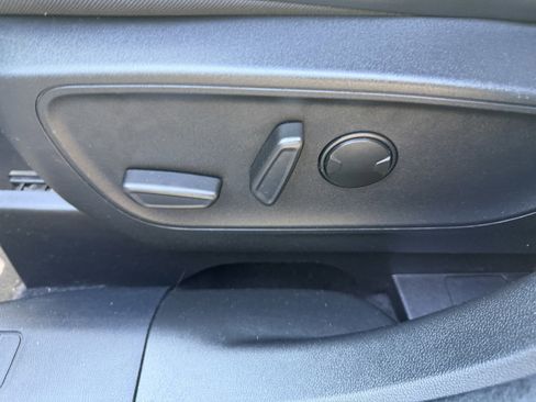 Used 2024 Ford Escape ST-Line AWD/4WD image 19