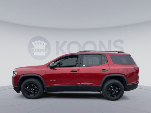 Used 2023 GMC Acadia AT4 image 2