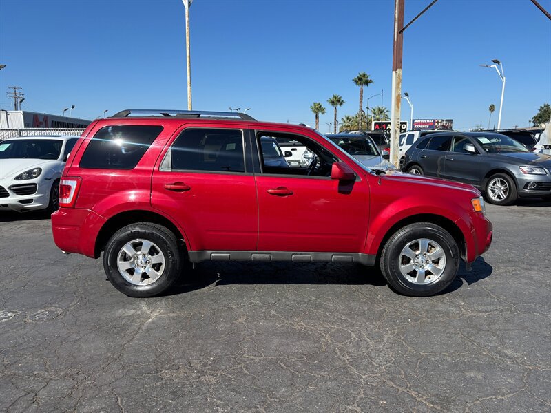 Used 2011 Ford Escape Limited FWD image 2