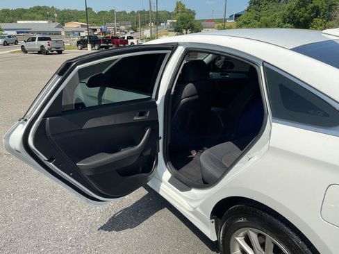 Used 2018 Hyundai Sonata SE FWD image 20