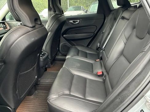 Used 2024 Volvo XC60 B5 Ultimate w/ Climate Package AWD/4WD image 11