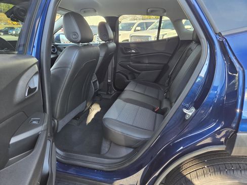 Used 2024 Chevrolet Trax LT w/ Driver Confidence Package image 12