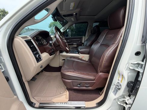 Used 2017 RAM 3500 Laramie Longhorn w/ Convenience Group AWD/4WD image 15