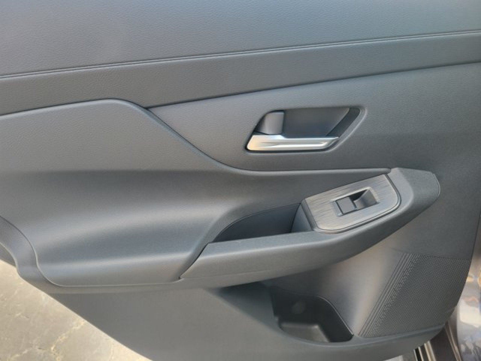 Used 2026 Nissan Sentra SR w/ Floor Mat Package FWD image 12
