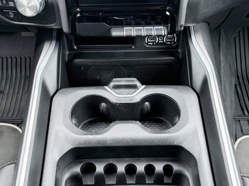 Used 2023 RAM 1500 Laramie AWD/4WD image 19