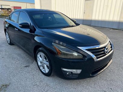 Used 2013 Nissan Altima 2.5 SV w/ 2.5SV Convenience Pkg