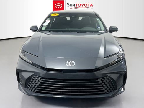 Used 2025 Toyota Camry LE FWD image 10