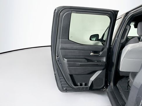 Used 2025 Toyota Tacoma TRD Off-Road image 27