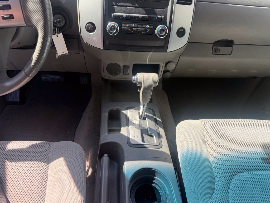 Used 2009 Nissan Frontier SE w/ SE Value Truck Pkg RWD image 25