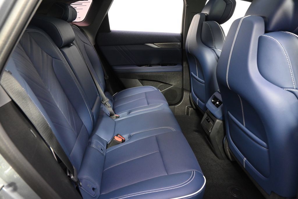 New 2026 Cadillac Optiq Luxury 2 w/ LPO, Floor Liner Package AWD/4WD image 18