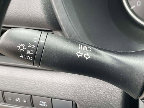 Used 2025 Nissan Sentra S image 23