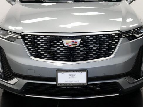 Certified 2025 Cadillac XT6 Premium Luxury image 9