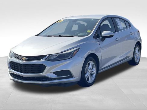 Used 2018 Chevrolet Cruze LT image 8