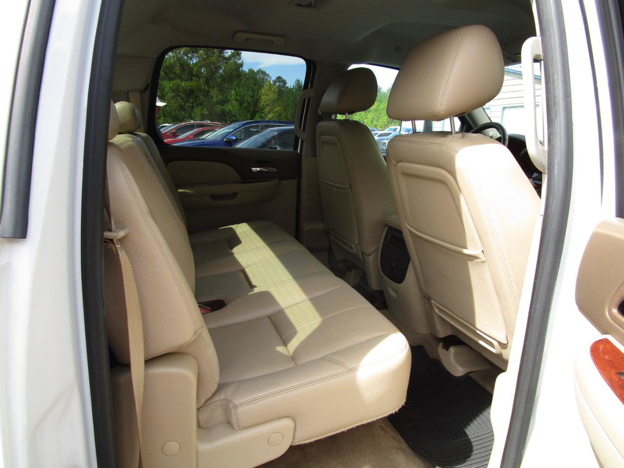 Used 2012 Chevrolet Silverado 2500 LTZ w/ LTZ Plus Package AWD/4WD image 25