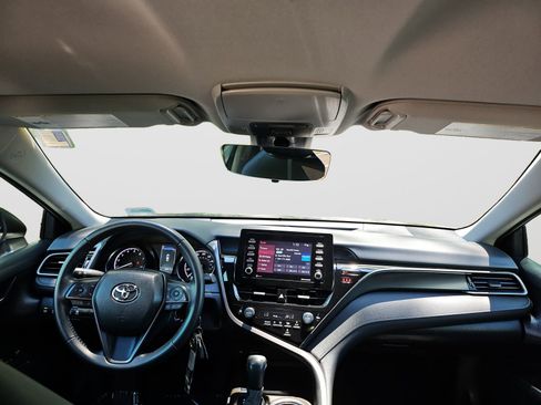 Used 2023 Toyota Camry SE FWD image 15