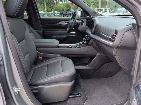 Certified 2026 Chevrolet Traverse LT FWD image 24