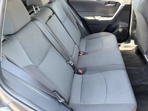 Used 2025 Toyota RAV4 XLE FWD image 14