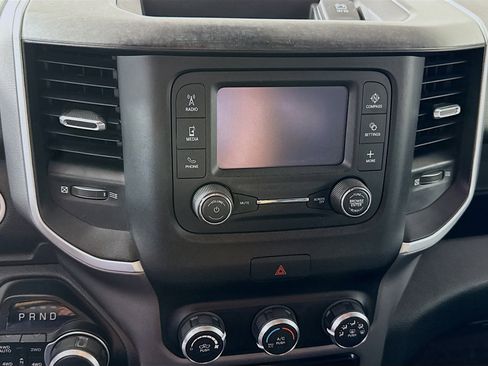 Used 2022 RAM 1500 Big Horn AWD/4WD image 18