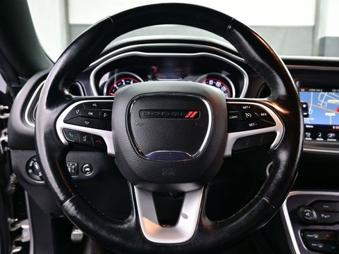 Used 2015 Dodge Challenger SXT Plus w/ Driver Convenience Group image 21