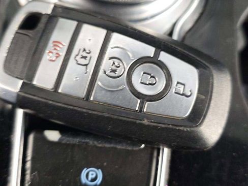 Used 2020 Ford Edge ST-Line image 24