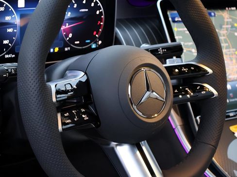 Certified 2026 Mercedes-Benz GLC 300 4MATIC image 20