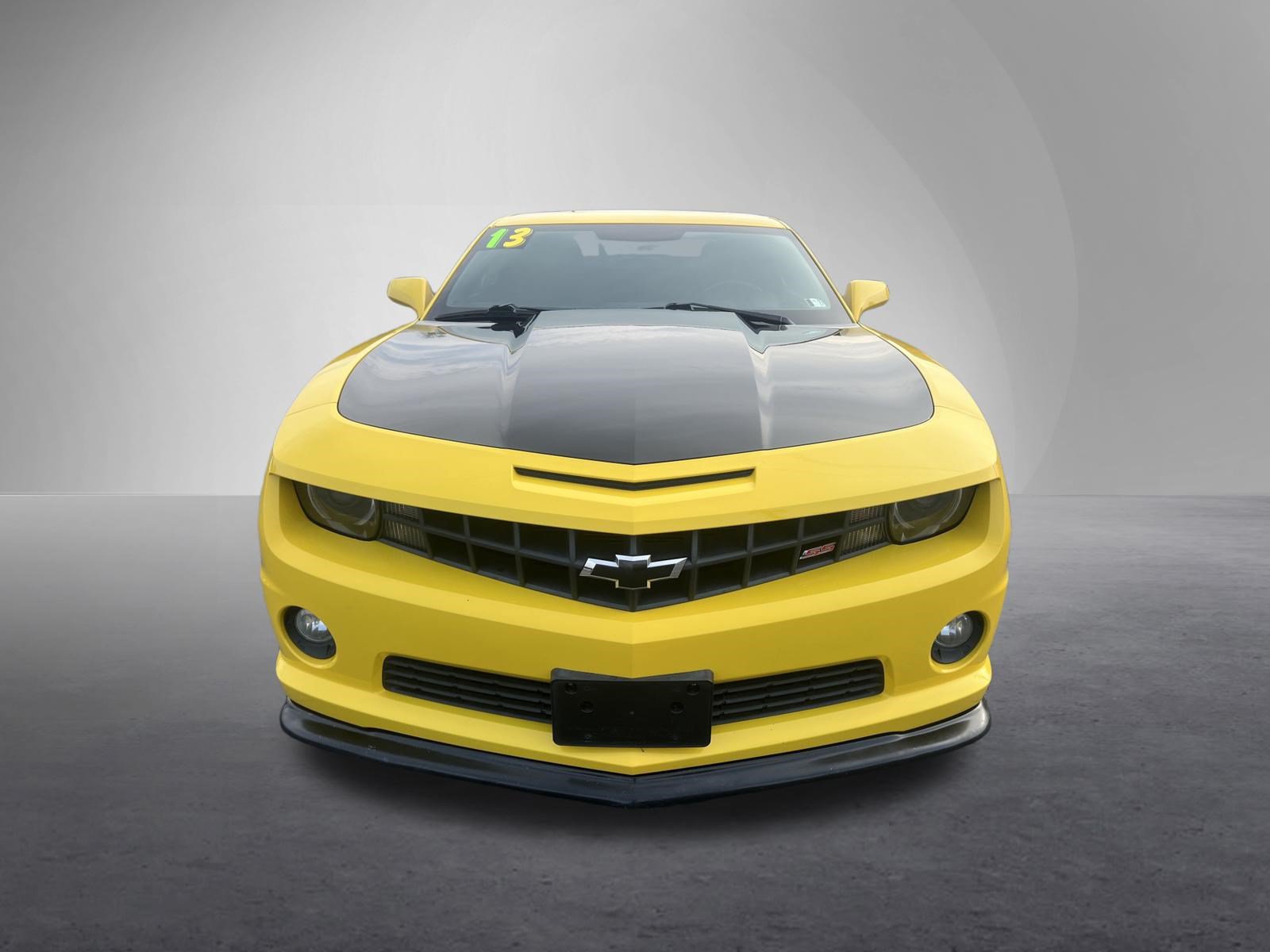 Used 2013 Chevrolet Camaro SS w/ RS Package RWD image 9
