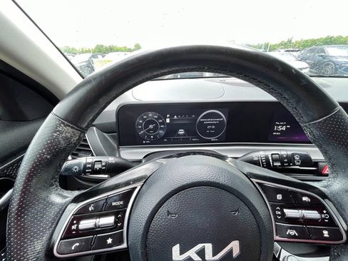 Certified 2024 Kia Seltos SX w/ SX Sunroof Package AWD/4WD image 12