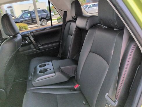 Used 2023 Toyota 4Runner TRD Off-Road Premium w/ Moonroof Package AWD/4WD image 14