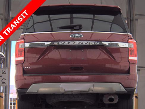 Used 2019 Ford Expedition XLT w/ Equipment Group 202A RWD image 5