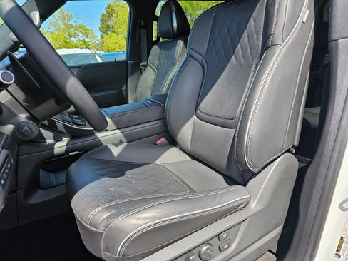 Used 2025 INFINITI QX80 Autograph AWD/4WD image 23