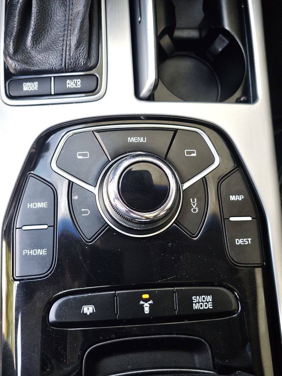 Used 2015 Kia K900 Premium RWD image 38