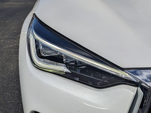 Used 2023 INFINITI QX50 Sensory image 8